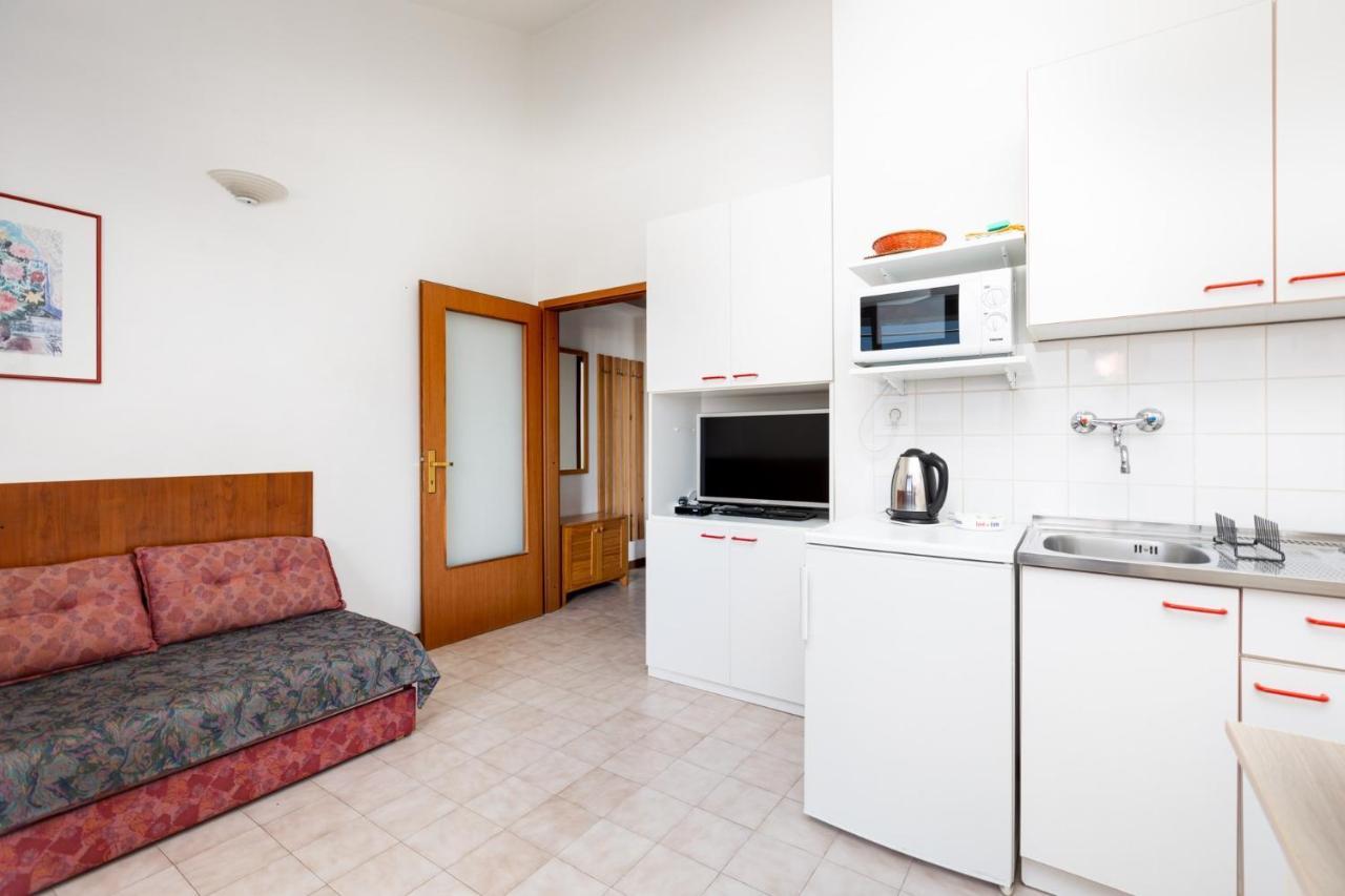 Apartments Mrak Punat Exterior photo