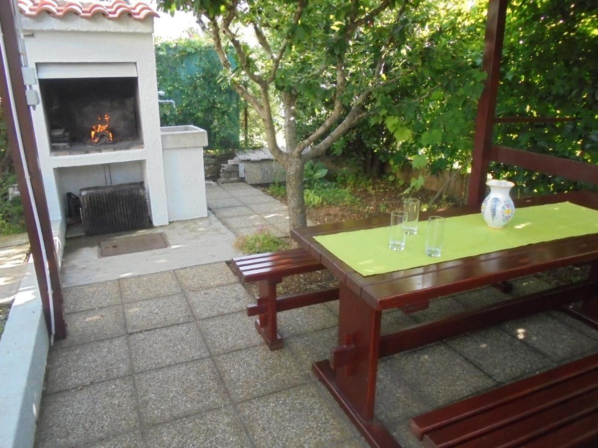 Apartments Mrak Punat Exterior photo